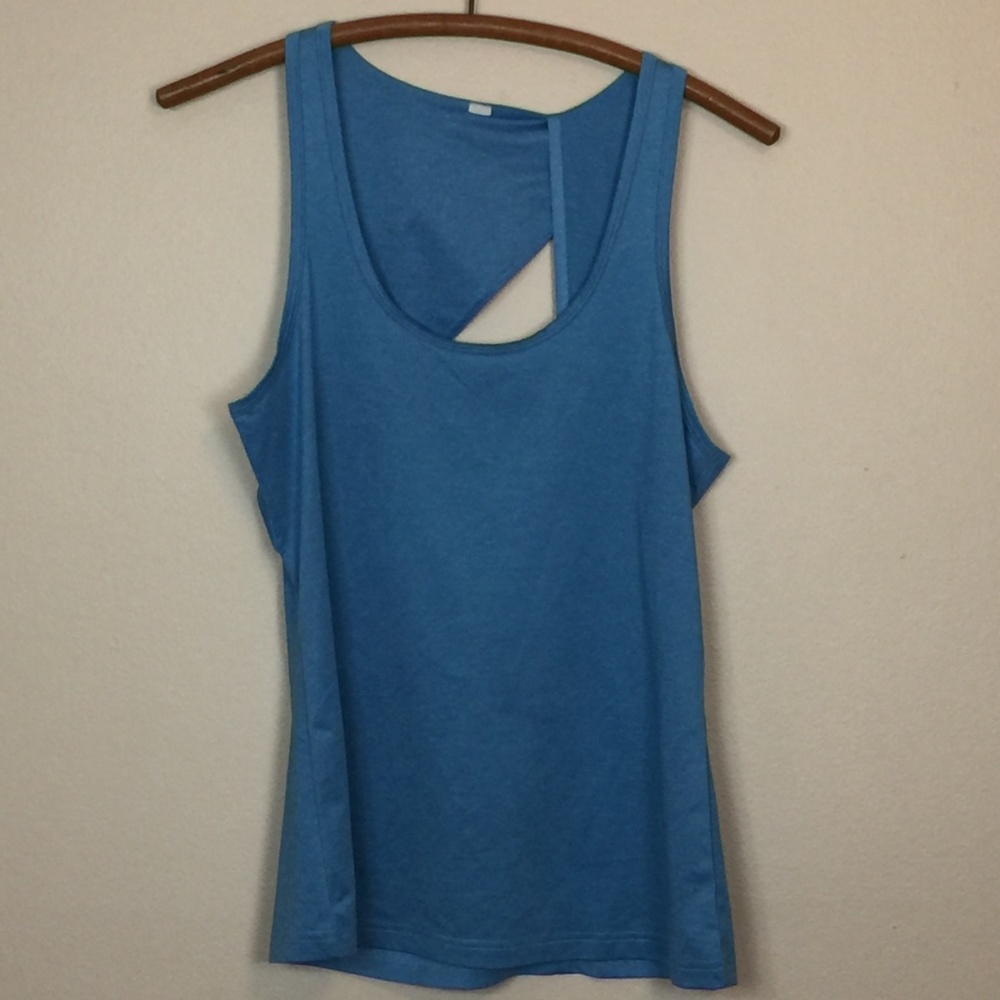 Alō Yoga Turquoise Asymmetrical Tank Top S EUC - Picture 3 of 7